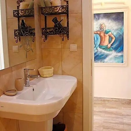 Losta Sahil Evi - Adults Only +12 Hotel Side